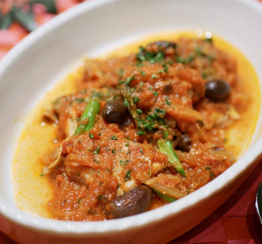 チキンとオリーブのトマト煮 －オリーブオイルの肉料理レシピ